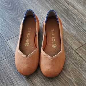 Rothy's flats / Rounded toe / fawn tan /size 8